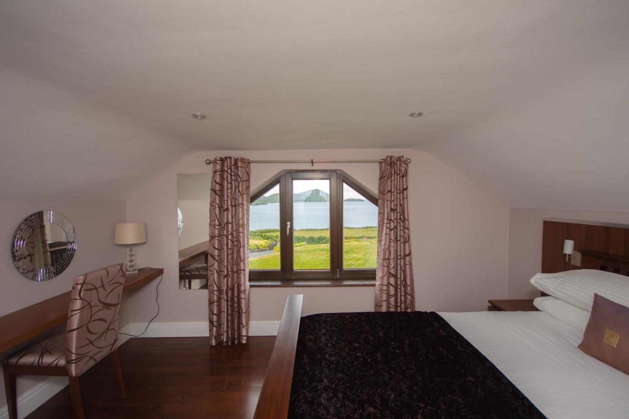 Fuchsia Lodge - New Luxury 5* Beachside Lodge With Sauna - 4 Beds Ensuite - Spectacular Location Waterville Eksteriør billede