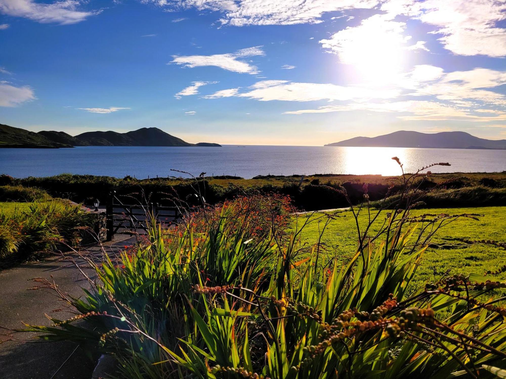 Fuchsia Lodge - New Luxury 5* Beachside Lodge With Sauna - 4 Beds Ensuite - Spectacular Location Waterville Eksteriør billede